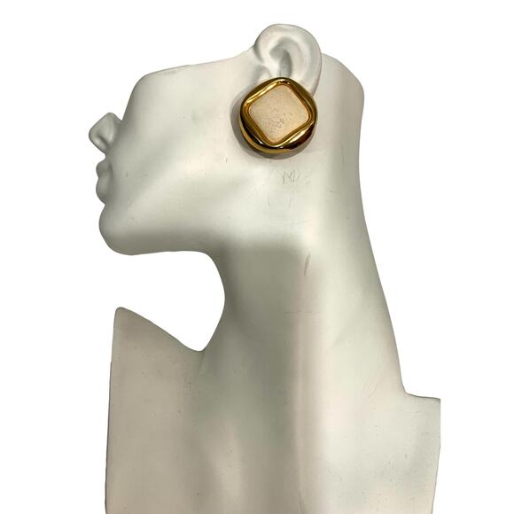 80s Gold & Cream Suede Oversized Clip On Earrings | Mod Minimalist | 1.5" - Picture 6 of 9